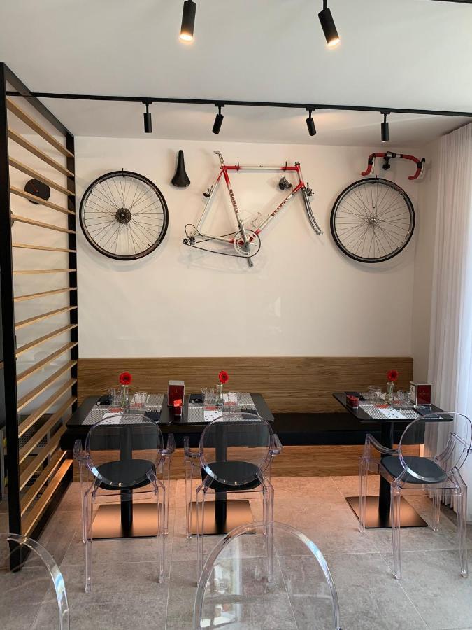 Visioni Lake View Boutique Rooms & Breakfast - Adults Friendly Riva del Garda Exterior foto