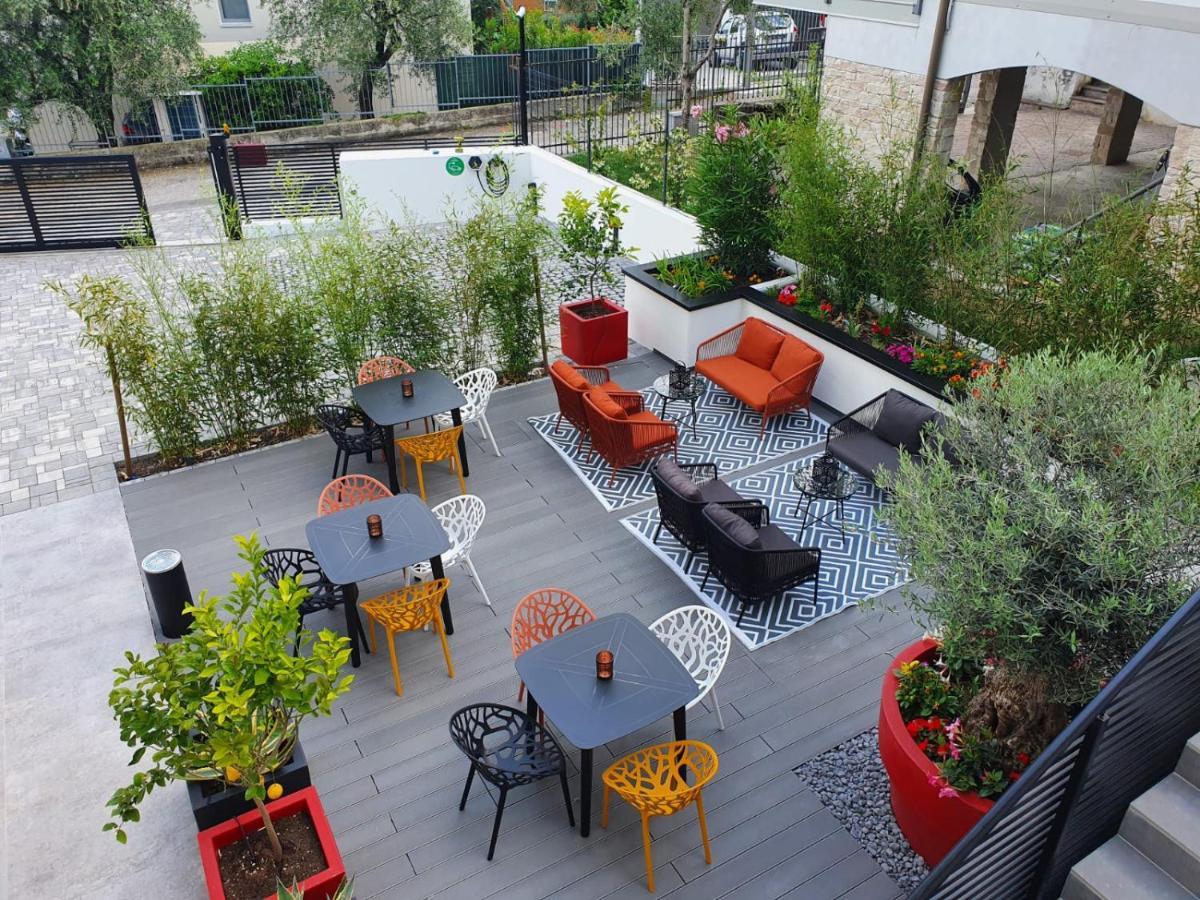 Visioni Lake View Boutique Rooms & Breakfast - Adults Friendly Riva del Garda Exterior foto