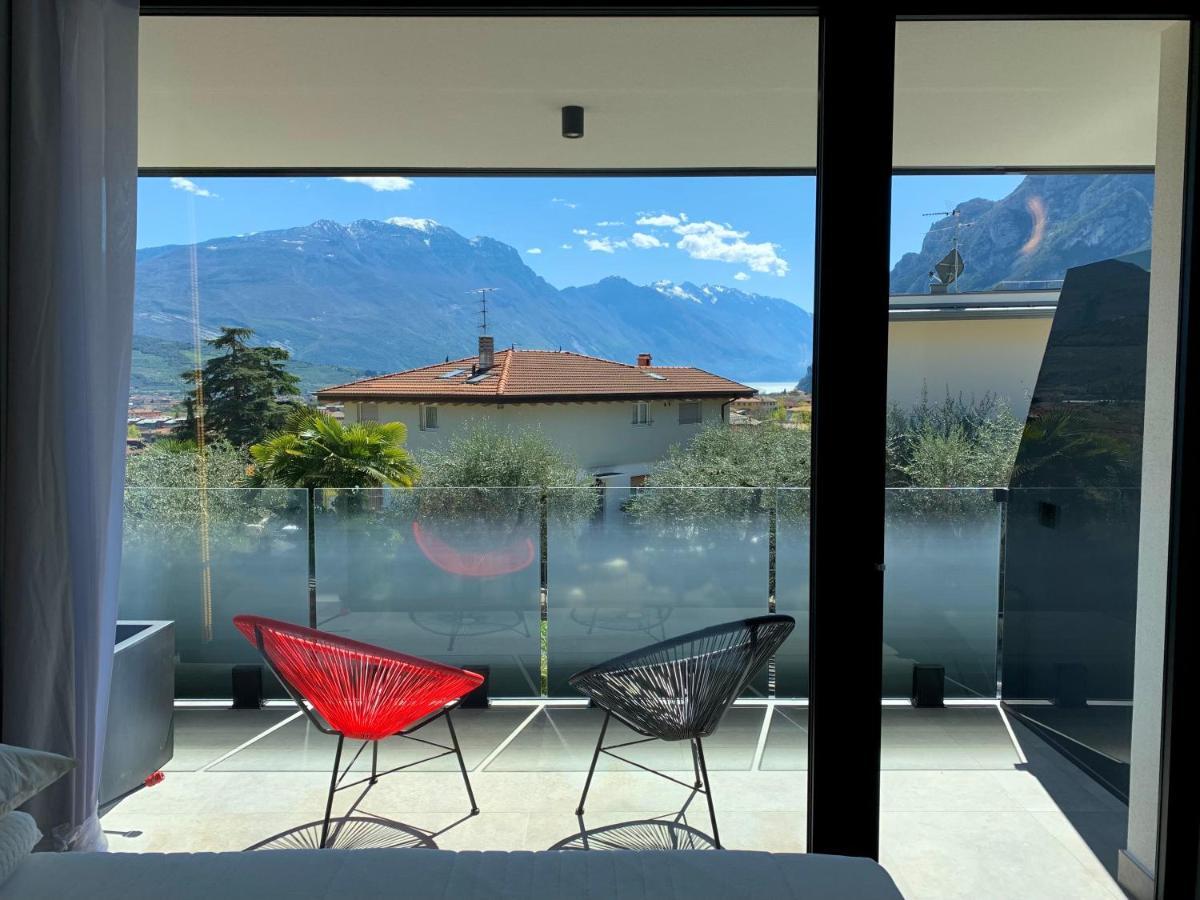 Visioni Lake View Boutique Rooms & Breakfast - Adults Friendly Riva del Garda Exterior foto