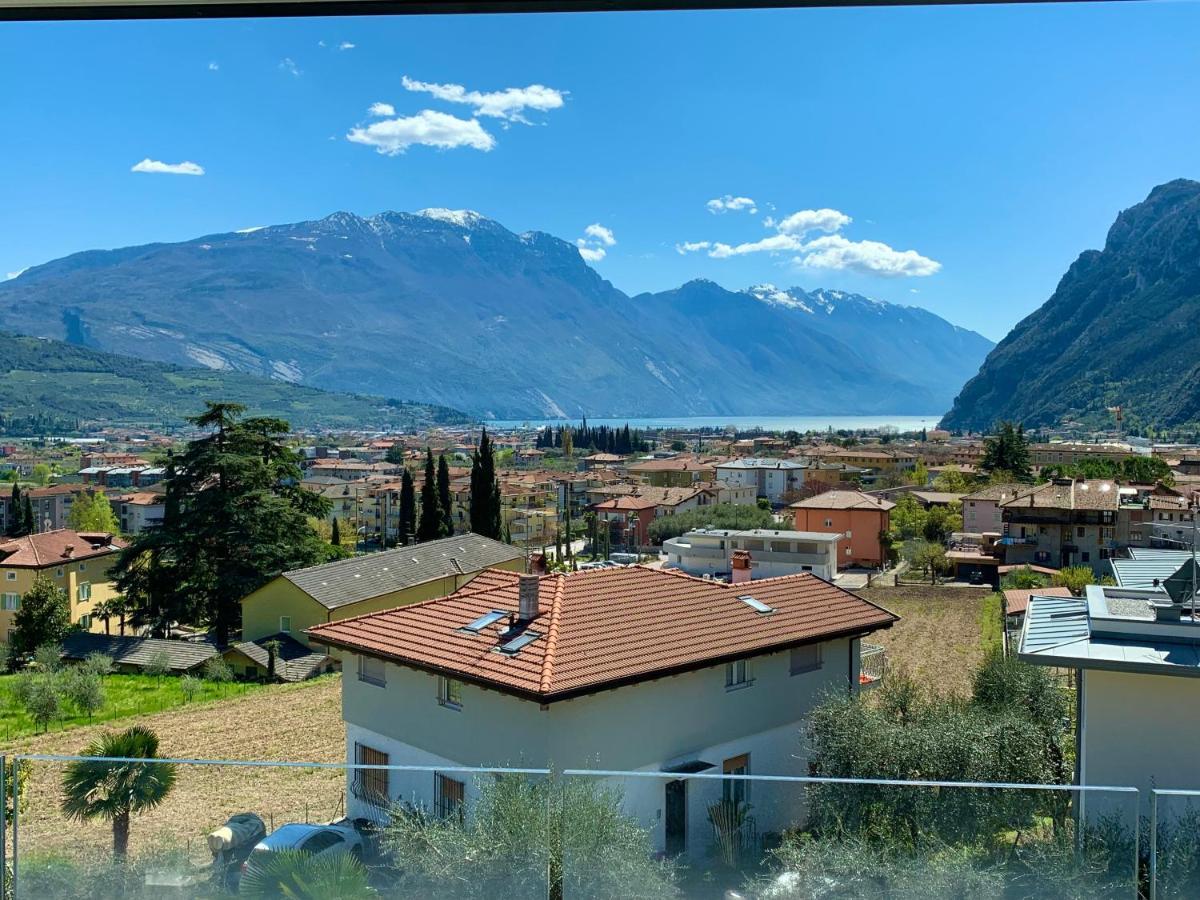 Visioni Lake View Boutique Rooms & Breakfast - Adults Friendly Riva del Garda Exterior foto